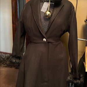 Elegant Black Coat with Faux Fur Cuffs